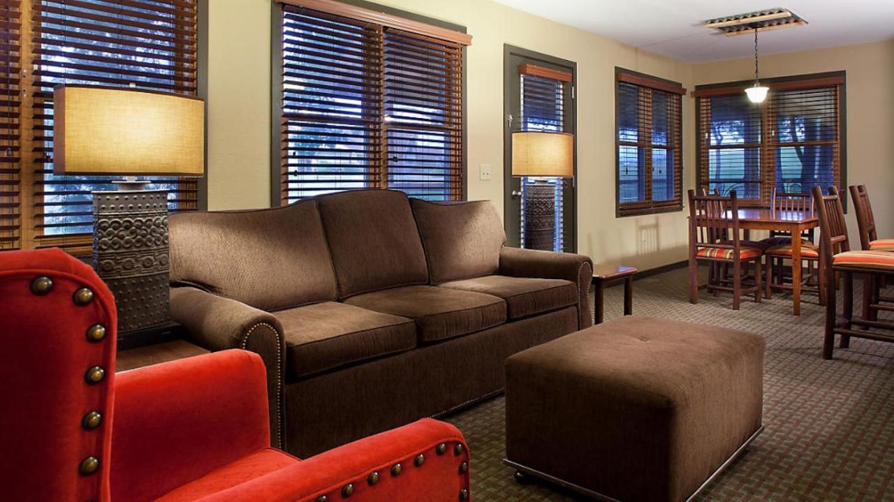 Bluegreen Vacations Christmas Mountain Village, An Ascend Resort Wisconsin Dells Bagian luar foto