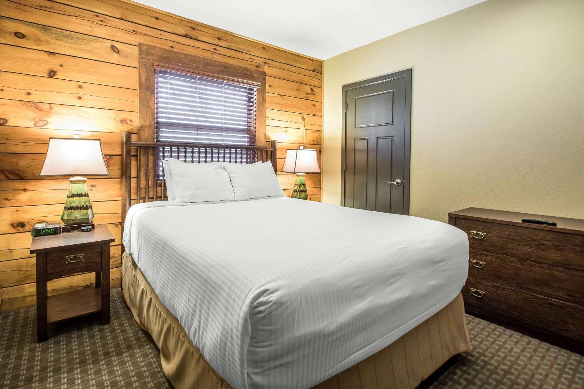Bluegreen Vacations Christmas Mountain Village, An Ascend Resort Wisconsin Dells Bagian luar foto