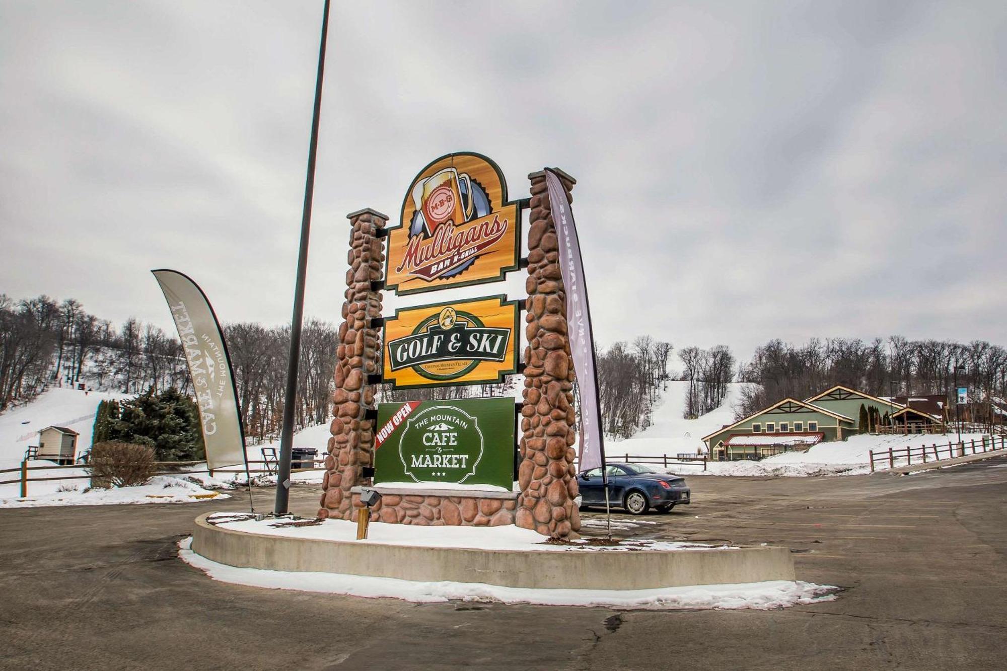 Bluegreen Vacations Christmas Mountain Village, An Ascend Resort Wisconsin Dells Bagian luar foto