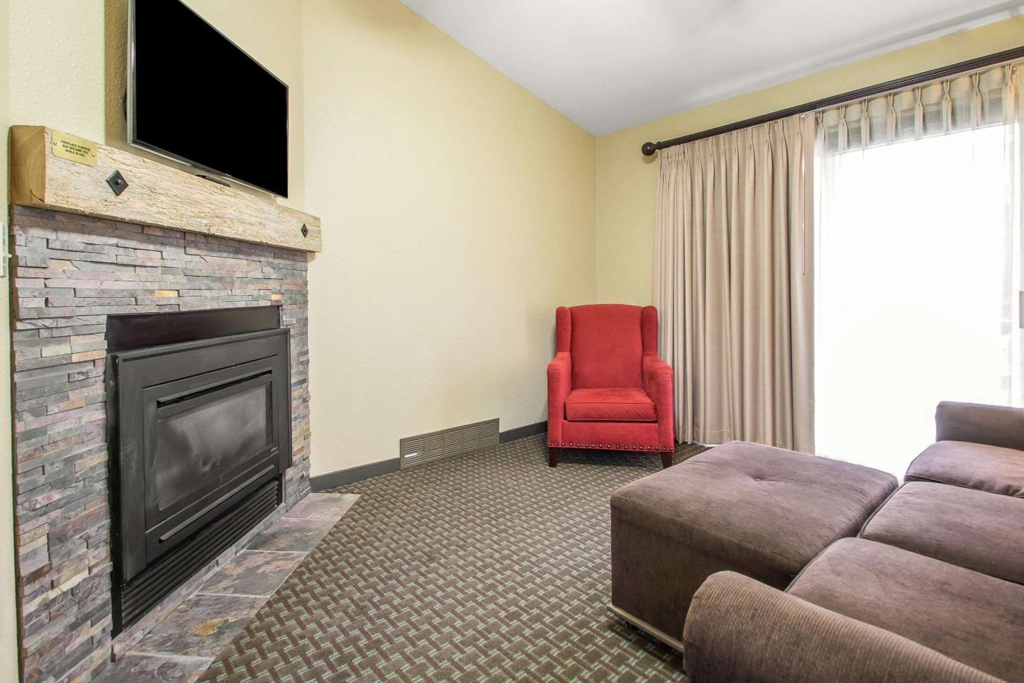 Bluegreen Vacations Christmas Mountain Village, An Ascend Resort Wisconsin Dells Bagian luar foto